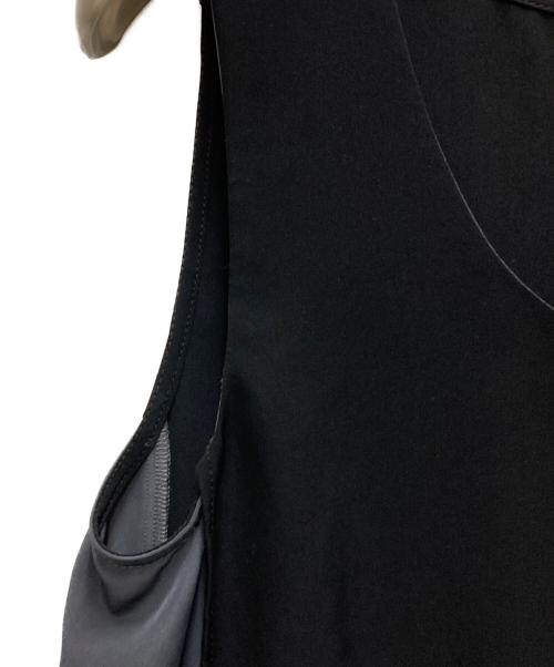 MM6 Maison Margiela（エムエムシックスメゾンマルジェラ）MM6 Maison Margiela (エムエムシックスメゾンマルジェラ) ノースリーブワンピース ブラック サイズ:42の古着・服飾アイテム
