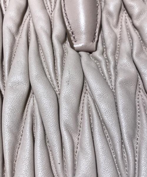 MIU MIU（ミュウミュウ）MIU MIU (ミュウミュウ) マテラッセ2WAYバッグ ピンクの古着・服飾アイテム