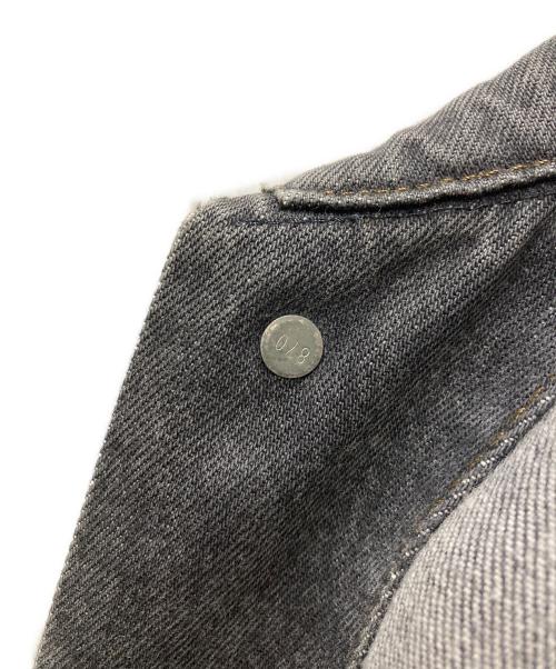 LEVI'S（リーバイス）LEVI'S (リーバイス) 先染めブラックデニムデニムジャケット グレー サイズ:46の古着・服飾アイテム