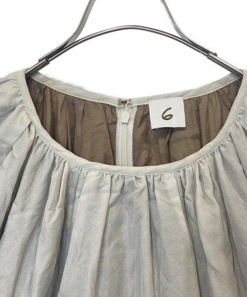 6(ROKU) BEAUTY&YOUTH（ロク ビューティーアンドユース）6(ROKU) BEAUTY&YOUTH (ロク ビューティーアンドユース) QUILTED JACQUARD DRESS　キルティングジャカードドレス ベージュ サイズ:Freeの古着・服飾アイテム