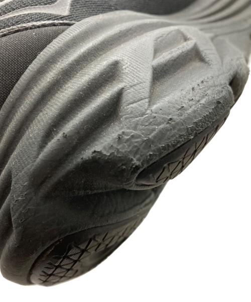 HOKA（ホカ）HOKA (ホカ) BONDI 8 ランニングスニーカー ブラック サイズ:US 9 1/2の古着・服飾アイテム