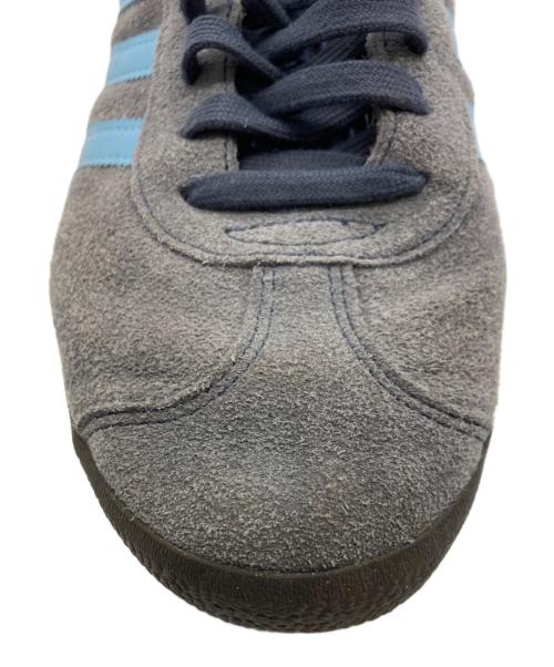 adidas（アディダス）adidas (アディダス) スニーカー グレー サイズ:US 8 1/2の古着・服飾アイテム