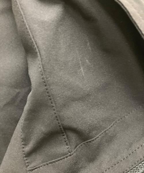 s'yte（サイト）s'yte (サイト) SOLOTEX POCKETABLE MILITARY PULLOVER ZIP HOOD JACKET ブラック サイズ:3の古着・服飾アイテム