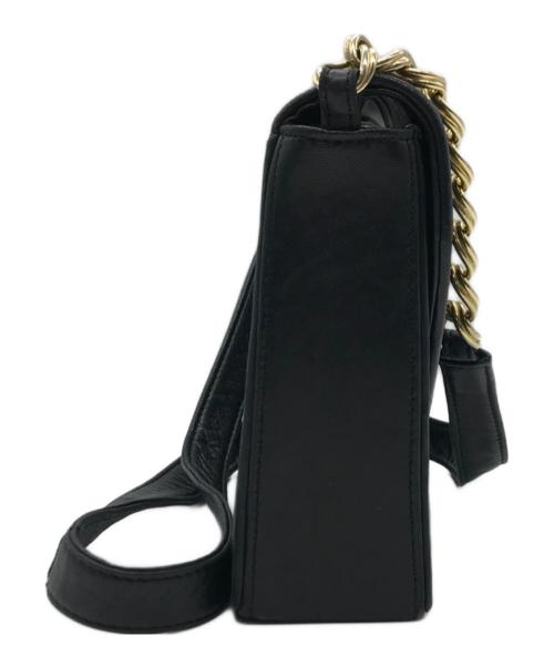 GIANNI VERSACE（ジャンニ・ヴェルサーチ）GIANNI VERSACE (ジャンニ・ヴェルサーチ) レザーフラップショルダーバッグ ブラックの古着・服飾アイテム