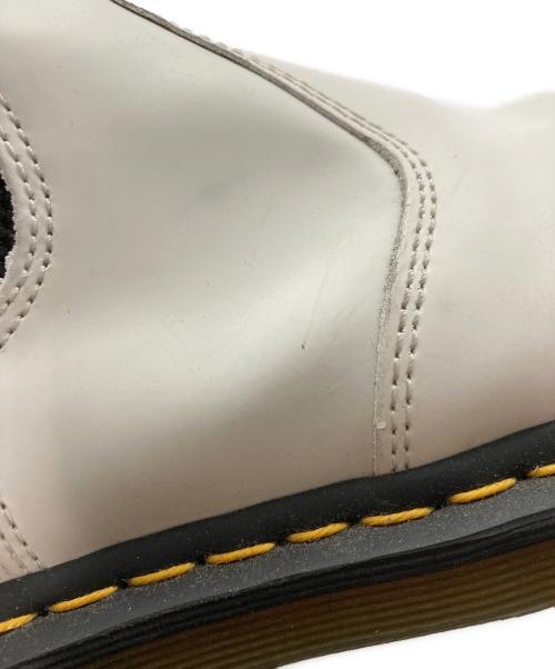 Dr.Martens（ドクターマーチン）Dr.Martens (ドクターマーチン) 2976 YS チェルシーブーツ ホワイト サイズ:US 7の古着・服飾アイテム