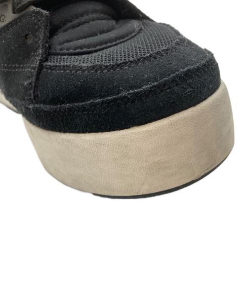 UGG（アグ）UGG (アグ) GOLDENCUSH LT スニーカー ブラック サイズ:US 6 1/2 Lの古着・服飾アイテム