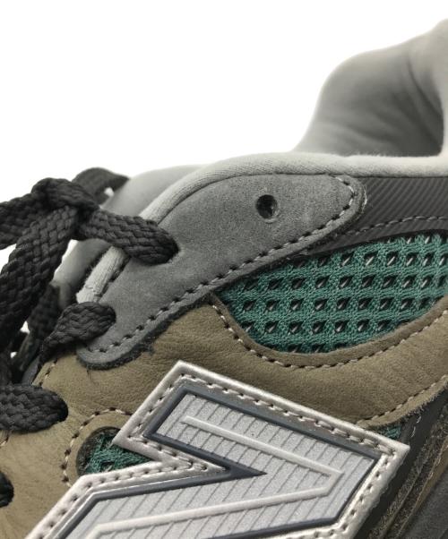 NEW BALANCE（ニューバランス）NEW BALANCE (ニューバランス) スニーカー カーキ×グリーン サイズ:US 9の古着・服飾アイテム