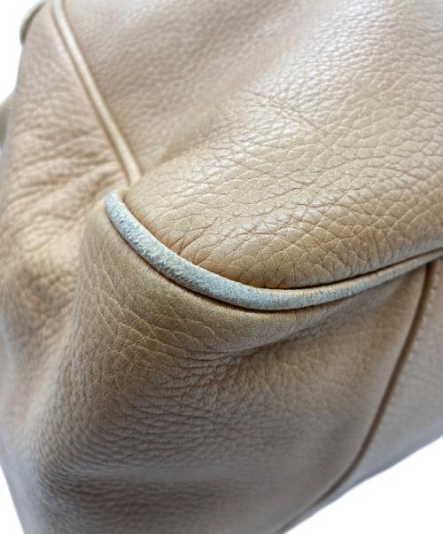 Vivienne Westwood（ヴィヴィアンウエストウッド）Vivienne Westwood (ヴィヴィアンウエストウッド) レザーオーブロゴハンドバッグ ベージュの古着・服飾アイテム