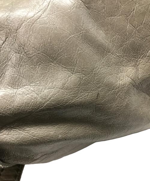 MIU MIU（ミュウミュウ）MIU MIU (ミュウミュウ) ヴィッテロ サイドリボントートバッグ グレーの古着・服飾アイテム