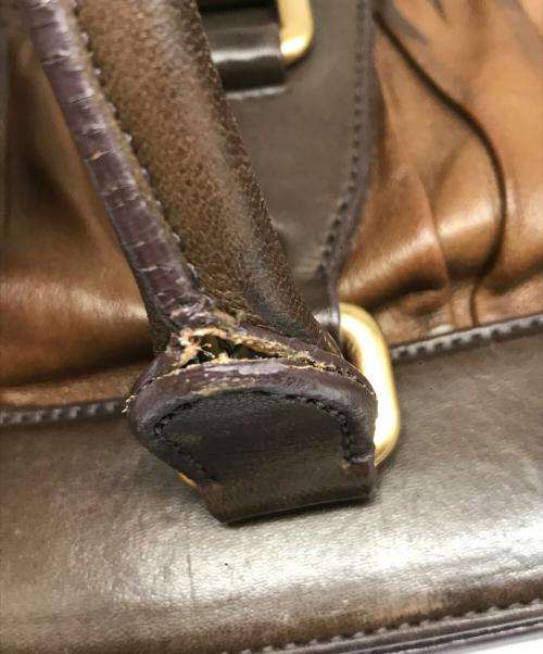 PRADA（プラダ）PRADA (プラダ) ナッパレザーギャザーハンドバッグ ブラウンの古着・服飾アイテム