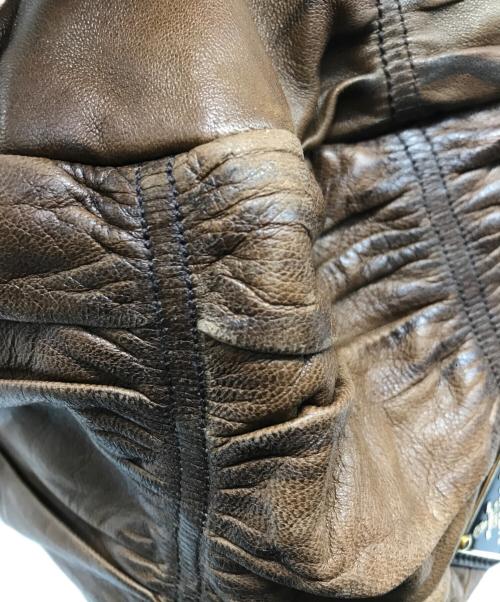 PRADA（プラダ）PRADA (プラダ) ナッパレザーギャザーハンドバッグ ブラウンの古着・服飾アイテム