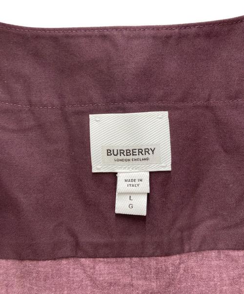 BURBERRY（バーバリー）BURBERRY (バーバリー) バードプリントノーカラーシャツ ベージュ×ボルドー サイズ:Lの古着・服飾アイテム