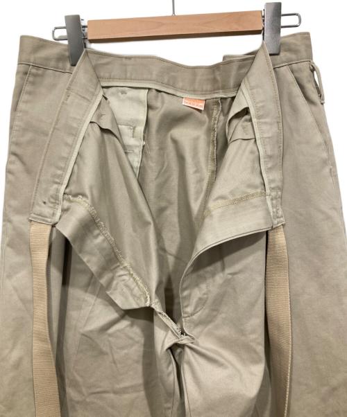 MAISON EUREKA（メゾンエウレカ）MAISON EUREKA (メゾンエウレカ) VINTAGE REWORK CHINOS ベージュ サイズ:Mの古着・服飾アイテム