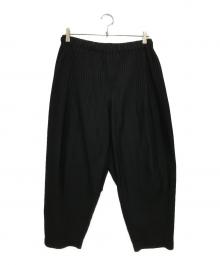 HOMME PLISSE ISSEY MIYAKE（オム プリッセ イッセイ ミヤケ）の古着「erasable pleated pants」｜グレー