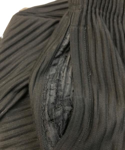 HOMME PLISSE ISSEY MIYAKE（オム プリッセ イッセイ ミヤケ）HOMME PLISSE ISSEY MIYAKE (オム プリッセ イッセイ ミヤケ) erasable pleated pants グレー サイズ:1の古着・服飾アイテム