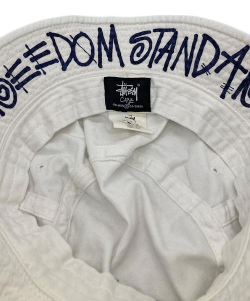 stussy（ステューシー）stussy (ステューシー) STOCK LOCK BUCKET HAT（ストックロック バケットハット） ホワイトの古着・服飾アイテム