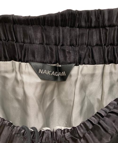 NAKAGAMI（ナカガミ）NAKAGAMI (ナカガミ) ラバープリント・ハンドプリーツスカート ブラックの古着・服飾アイテム