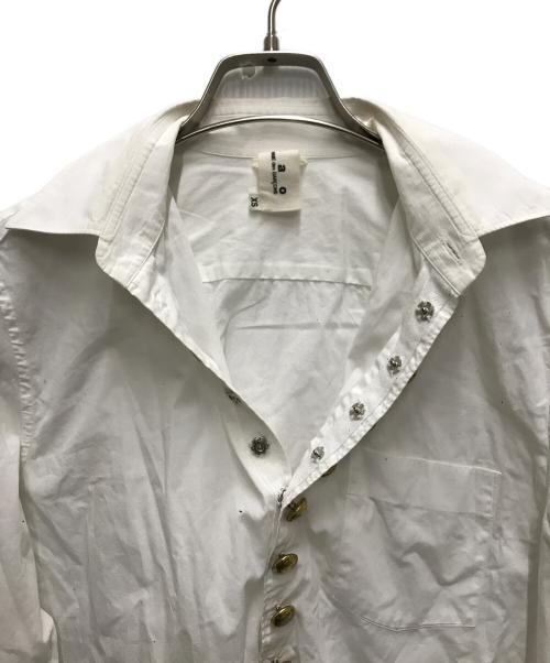 TAO COMME des GARCONS（タオ コムデギャルソン）TAO COMME des GARCONS (タオ コムデギャルソン) 金ボタンレギュラーカラーシャツ ホワイト サイズ:XSの古着・服飾アイテム