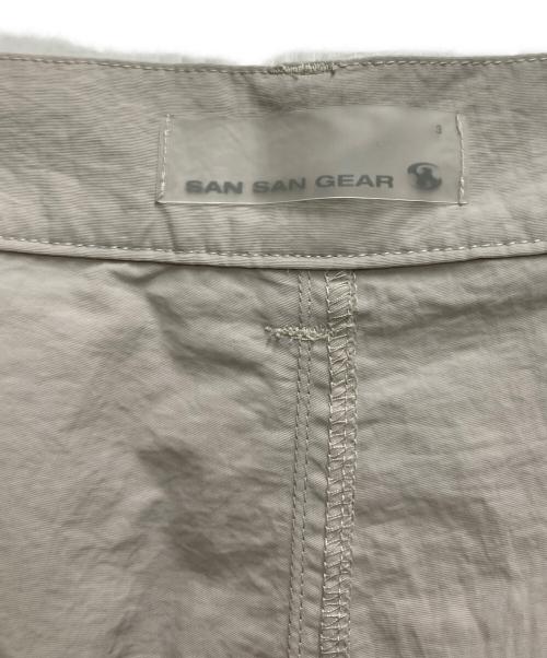 san san gear（サンサンギア）SAN SAN GEAR (サンサンギア) TAPED BUTTON PANTS グレー サイズ:3の古着・服飾アイテム