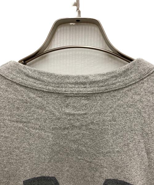 blurhms ROOTSTOCK（ブラームスルーツストック）blurhms ROOTSTOCK (ブラームスルーツストック) Tシャツ グレー サイズ:3の古着・服飾アイテム