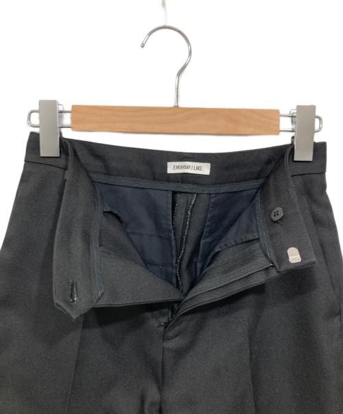 DEUXIEME CLASSE（ドゥーズィエム クラス）DEUXIEME CLASSE (ドゥーズィエム クラス) Cropped パンツ ブラック サイズ:36の古着・服飾アイテム