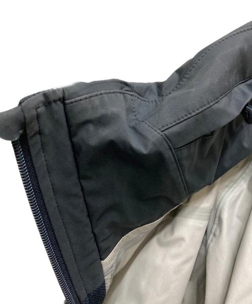 DESCENTE ALLTERRAIN（デザイント オルテライン）DESCENTE ALLTERRAIN (デザイント オルテライン) HARD SHELL JACKET CREAS ブラック サイズ:Mの古着・服飾アイテム