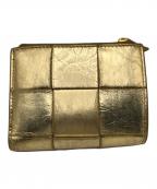 BOTTEGA VENETAボッテガベネタ）の古着「2つ折り財布」｜ゴールド