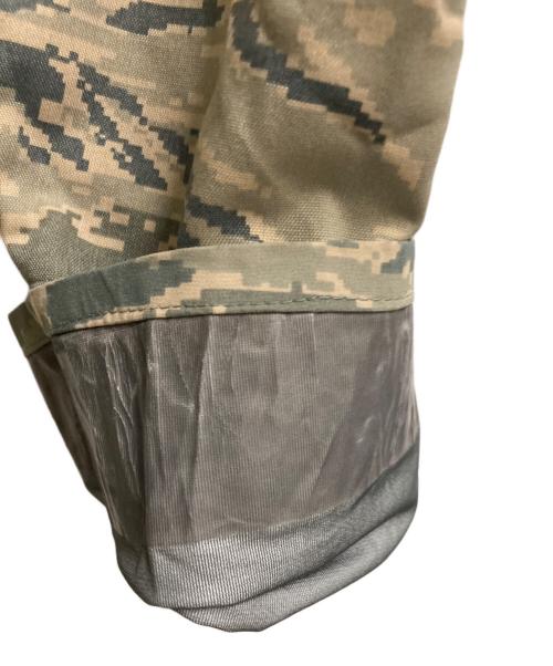 US ARMY（ユーエスアーミー）US ARMY (ユーエスアーミー) APECS ABU GORE-TEX JACKET カーキ サイズ:Lの古着・服飾アイテム