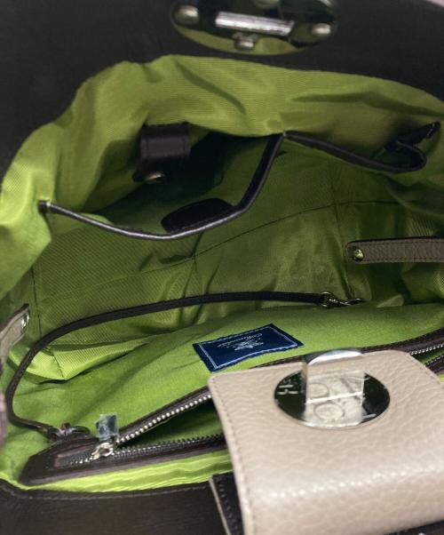 A.D.M.J.（エーディーエムジェイ）A.D.M.J. (エーディーエムジェイ) レザーハンドバッグ ベージュの古着・服飾アイテム