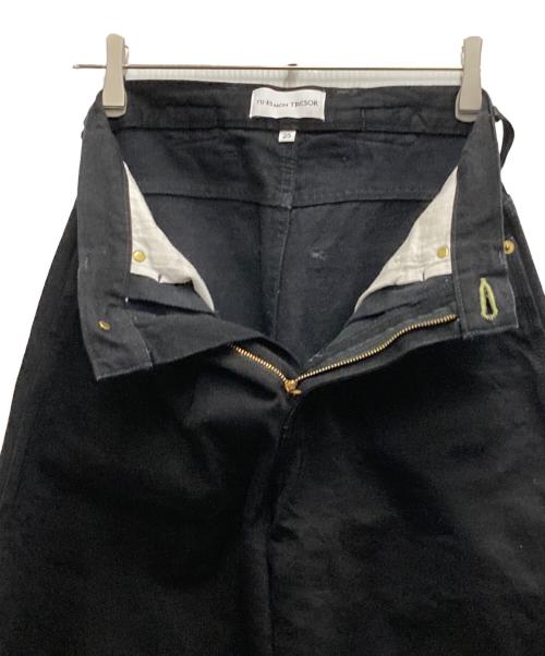 Tu es mon TRESOR（トゥ エ モン トレゾア）TU ES MON TRESOR (トゥ エ モン トレゾア) THE BERYL JEAN ブラック サイズ:25の古着・服飾アイテム