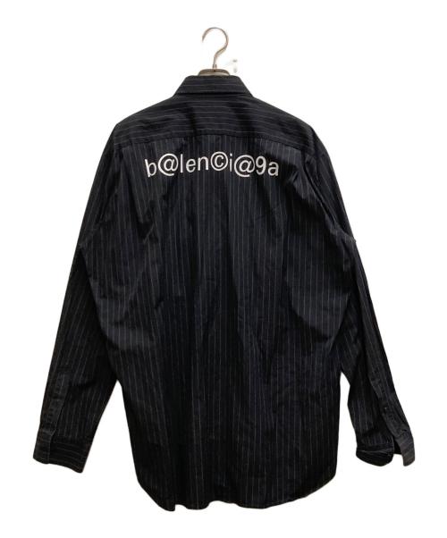 BALENCIAGA（バレンシアガ）BALENCIAGA (バレンシアガ) バックロゴストライプオーバーシャツ ブラック サイズ:39の古着・服飾アイテム