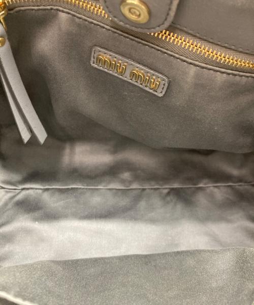 MIU MIU（ミュウミュウ）MIU MIU (ミュウミュウ) MATELASSE/2WAYバッグ グレーの古着・服飾アイテム