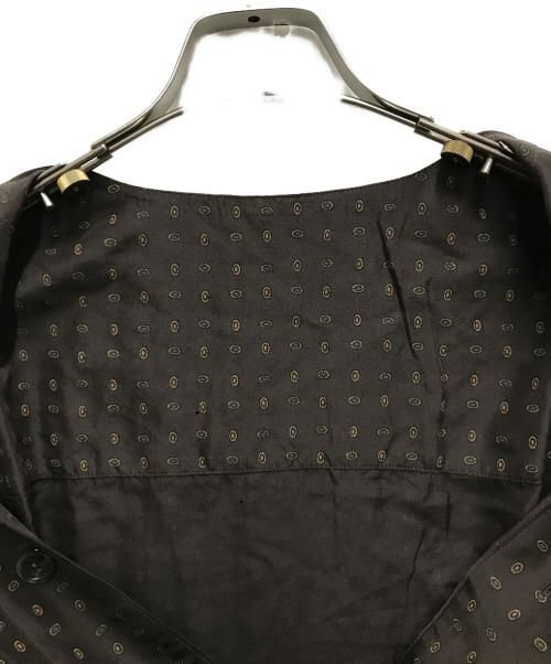 ARTS&SCIENCE（アーツアンドサイエンス）ARTS&SCIENCE (アーツアンドサイエンス) Collarless shirt ブラウン サイズ:3の古着・服飾アイテム