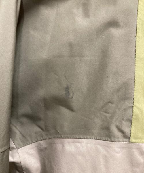 ACG（エーシージー）ACG (エーシージー) SF CASCADE RNS JK カーキ サイズ:Mの古着・服飾アイテム