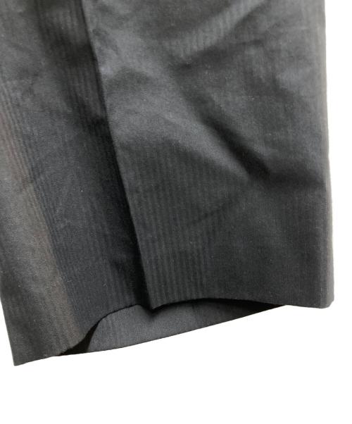COMME des GARCONS HOMME DEUX（コムデギャルソン オム ドゥ）COMME des GARCONS HOMME DEUX (コムデギャルソン オム ドゥ) ピンストライプタックショーツ ブラック サイズ:Lの古着・服飾アイテム