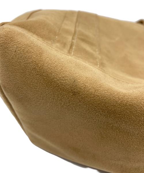 zattu（ザッツ）zattu (ザッツ) マイクロファイバー2WAYバッグ ベージュの古着・服飾アイテム