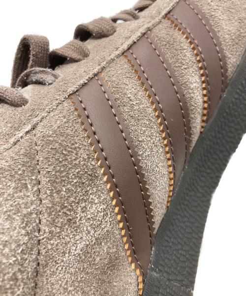 adidas（アディダス）adidas (アディダス) ローカットスニーカー ブラウン サイズ:26の古着・服飾アイテム