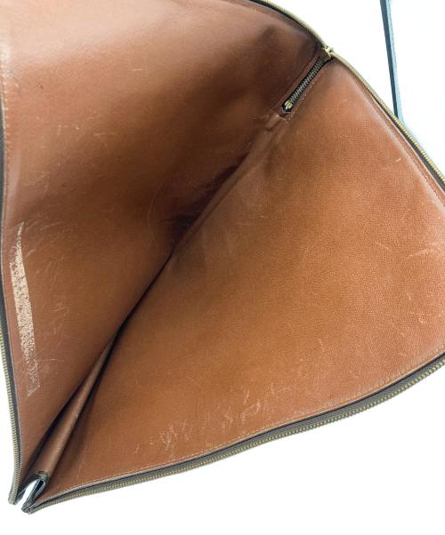 LOUIS VUITTON（ルイ ヴィトン）LOUIS VUITTON (ルイ ヴィトン) クラッチバッグ ブラウンの古着・服飾アイテム