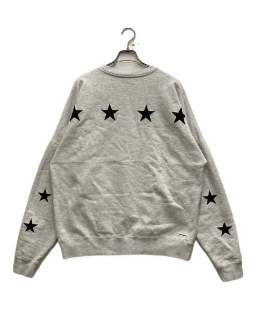 F.C.R.B.（エフシーレアルブリストル）F.C.R.B. (エフシーレアルブリストル) STAR APPLIQUE TEAM CREWNECK SWEAT グレー サイズ:Mの古着・服飾アイテム