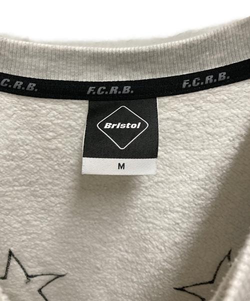 F.C.R.B.（エフシーレアルブリストル）F.C.R.B. (エフシーレアルブリストル) STAR APPLIQUE TEAM CREWNECK SWEAT グレー サイズ:Mの古着・服飾アイテム