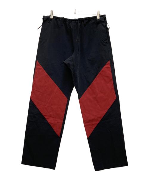 asics（アシックス）asics (アシックス) Kiko Kostadinov (キコ・コスタディノフ) LIATRISORY TROUSER ブラック×レッド サイズ:Lの古着・服飾アイテム