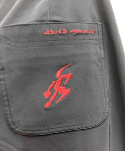 asics（アシックス）asics (アシックス) Kiko Kostadinov (キコ・コスタディノフ) LIATRISORY TROUSER ブラック×レッド サイズ:Lの古着・服飾アイテム