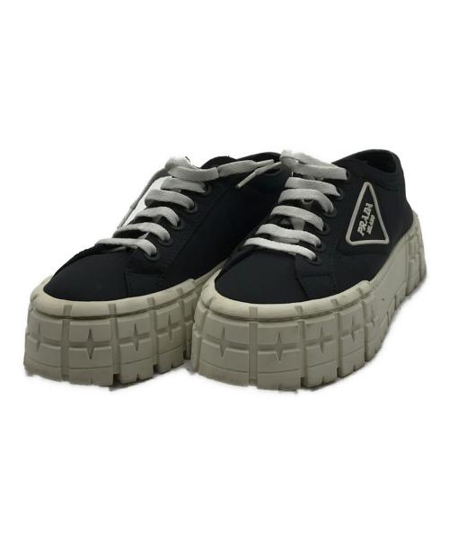 PRADA（プラダ）PRADA (プラダ) ダブルホイールナイロンギャバジンスニーカー ブラック サイズ:23.5の古着・服飾アイテム