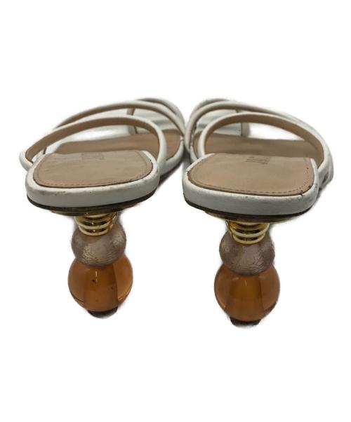jacquemus（ジャックムス）JACQUEMUS (ジャックムス) Noli leather sandal ホワイト サイズ:38の古着・服飾アイテム