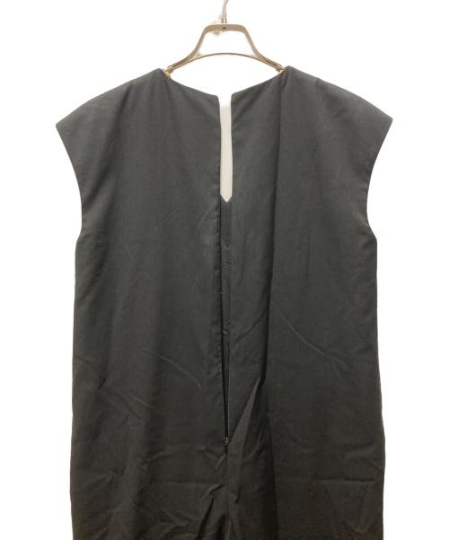 STRASBURGO（ストラスブルゴ）STRASBURGO (ストラスブルゴ) Vネックオールインワン ブラック サイズ:38の古着・服飾アイテム