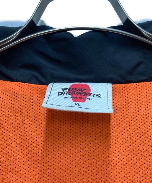 PUNK DRUNKERS（パンクドランカーズ）PUNK DRUNKERS (パンクドランカーズ) 洗脳ナイロンパーカ ブラック サイズ:XLの古着・服飾アイテム