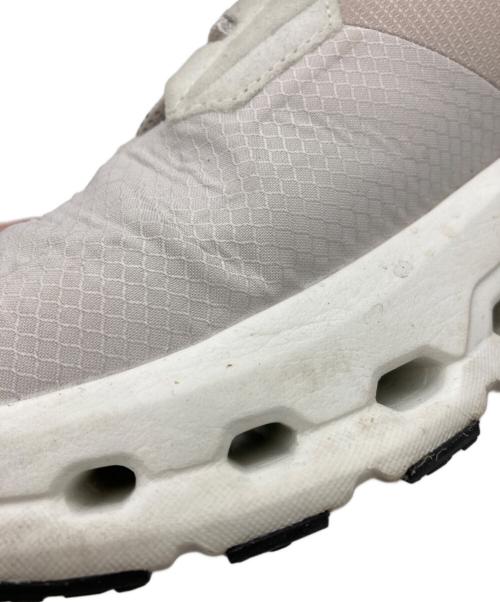 on（オン）On (オン) Cloudrunner 2 Waterproof ベージュ×ホワイト サイズ:US W 9の古着・服飾アイテム