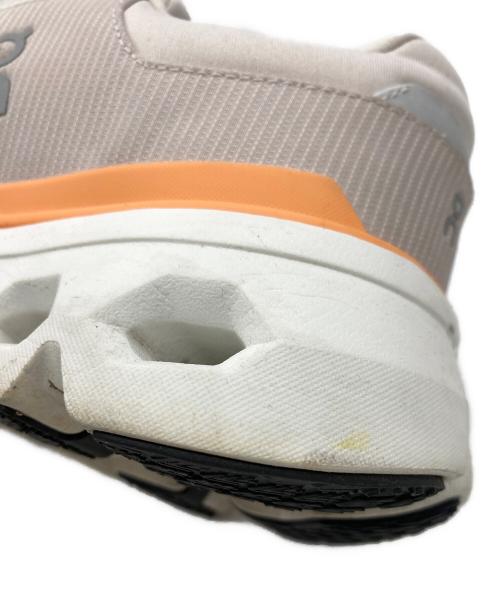 on（オン）On (オン) Cloudrunner 2 Waterproof ベージュ×ホワイト サイズ:US W 9の古着・服飾アイテム