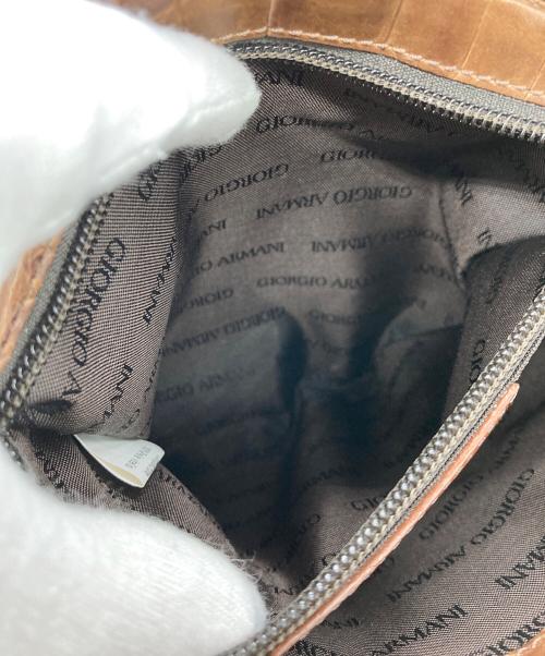 GIORGIO ARMANI（ジョルジョアルマーニ）GIORGIO ARMANI (ジョルジョアルマーニ) クロコ型押しショルダーバッグ ベージュの古着・服飾アイテム