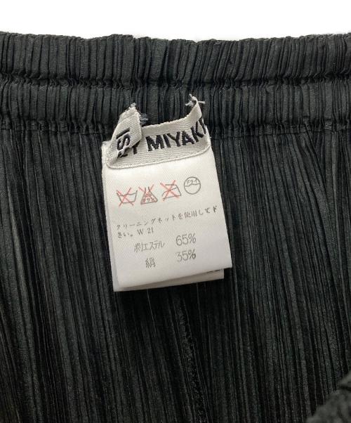 ISSEY MIYAKE（イッセイミヤケ）ISSEY MIYAKE (イッセイミヤケ) プリーツスカート ブラック サイズ:Mの古着・服飾アイテム